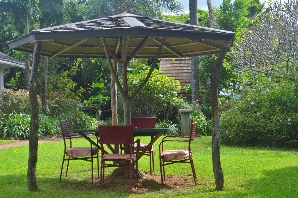 Banyan Tree B&B Retreat Makawao Buitenkant foto